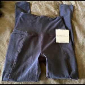 BEYOND YOGA Leggings
